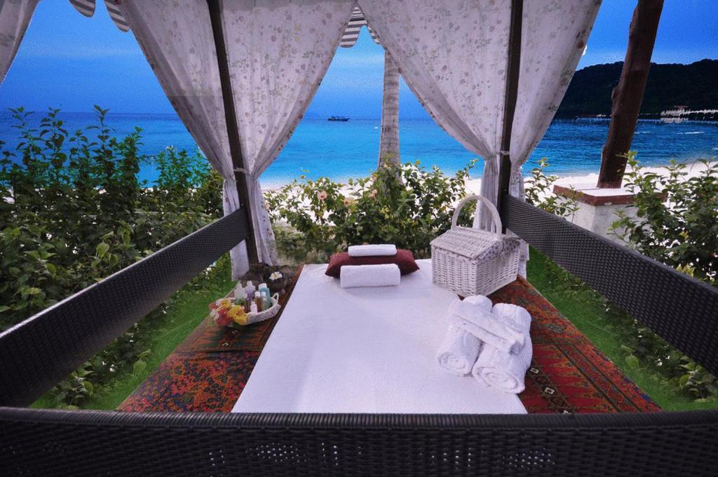 Sari Pacifica Resort & Spa, Lang Tengah Eksteriør billede