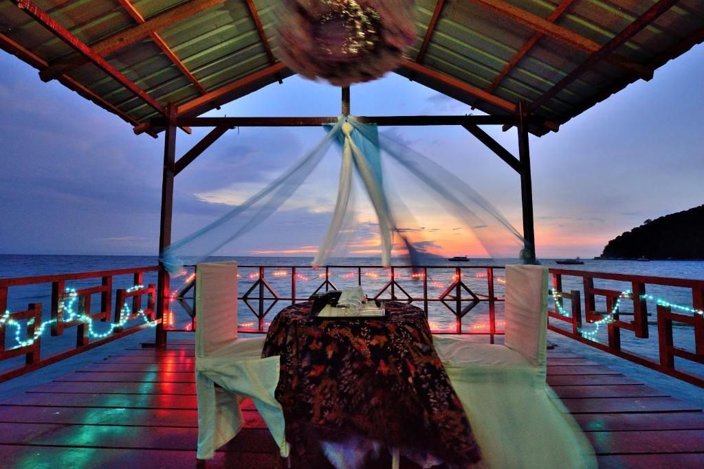 Sari Pacifica Resort & Spa, Lang Tengah Eksteriør billede