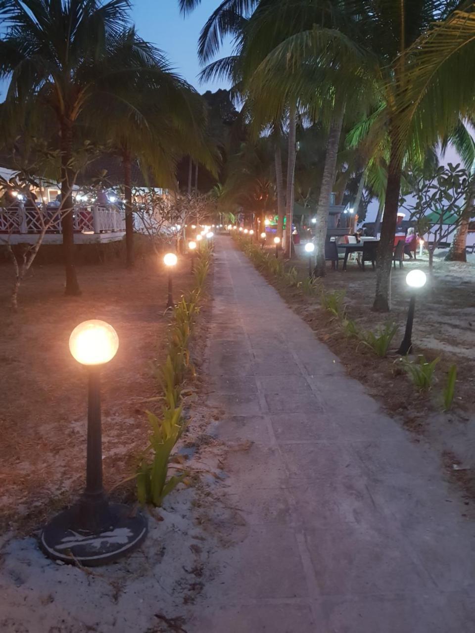 Sari Pacifica Resort & Spa, Lang Tengah Eksteriør billede