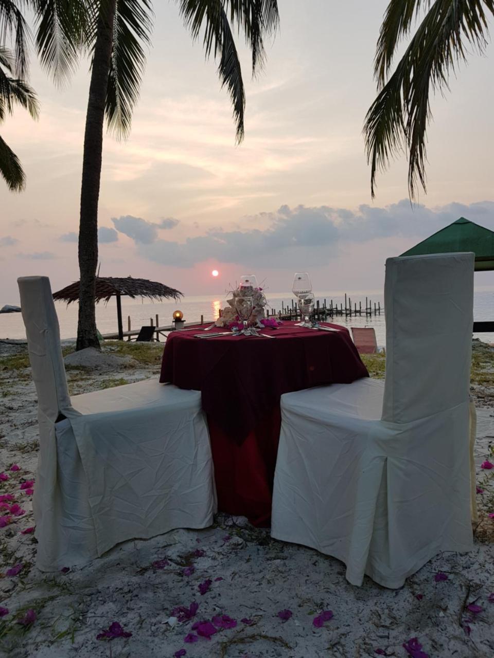 Sari Pacifica Resort & Spa, Lang Tengah Eksteriør billede